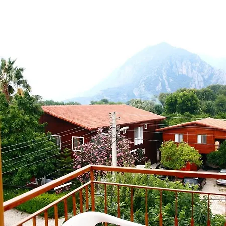 Rosemary Couette-café 4*